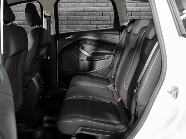 Ford Kuga II Рестайлинг с пробегом 2017 года, цена 1 130 000 рублей, 302039 км, внедорожник, Автокод Объявления