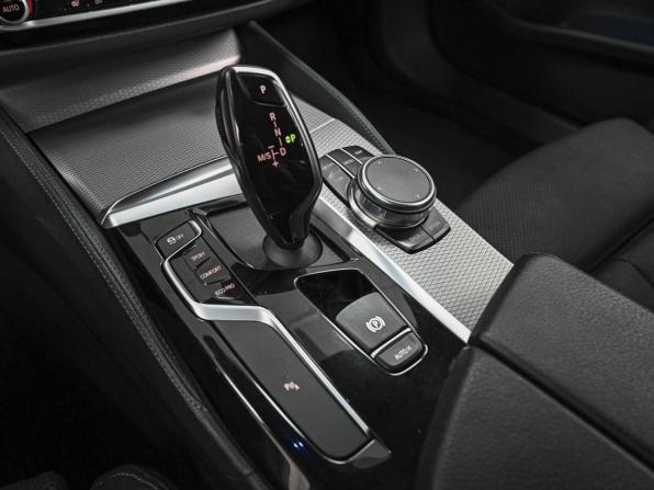 BMW 5 серии VII (G30/G31/G38) с пробегом 2019 года, цена 3 894 111 рублей, 96090 км, седан, Автокод Объявления