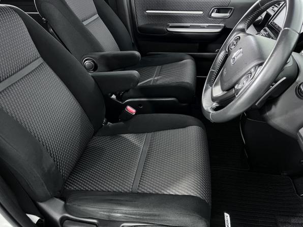 Honda Stepwgn V с пробегом 2016 года, цена 2 350 000 рублей, 105376 км, минивэн, Автокод Объявления