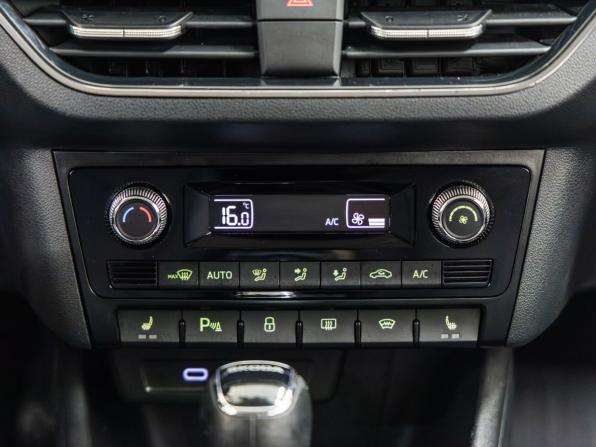 Skoda Rapid II с пробегом 2021 года, цена 1 598 000 рублей, 106000 км, лифтбек, Автокод Объявления