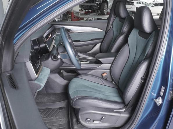 Geely Monjaro I с пробегом 2023 года, цена 3 070 000 рублей, 56059 км, внедорожник, Автокод Объявления