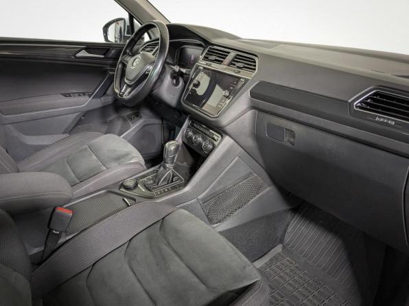 Volkswagen Tiguan II с пробегом 2020 года, цена 2 799 500 рублей, 180000 км, внедорожник, Автокод Объявления