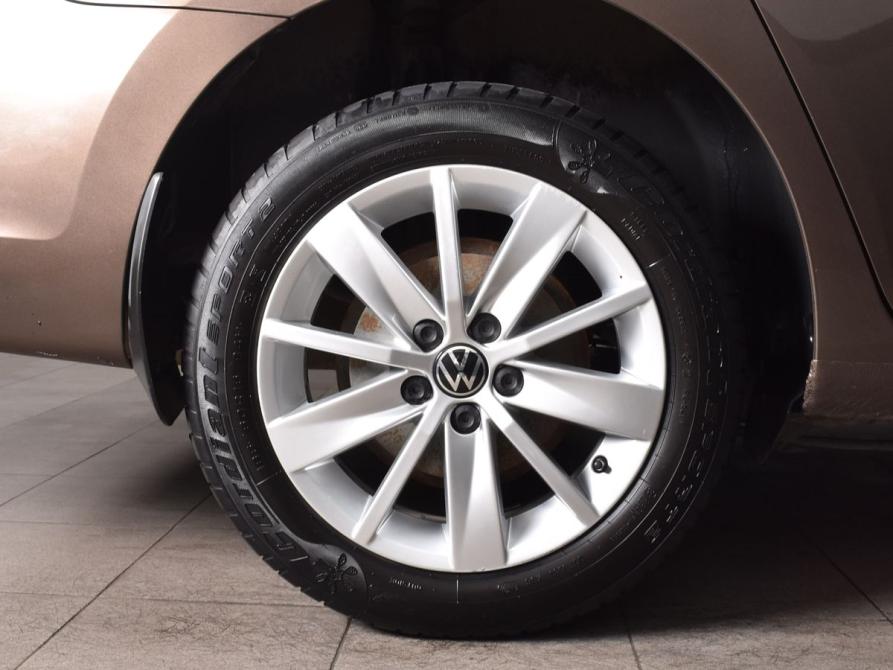 Volkswagen Polo VI Кемерово  - изображение 14