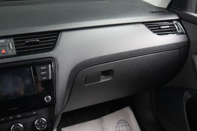 Skoda Octavia III (A7) Рестайлинг с пробегом 2019 года, цена 1 469 000 рублей, 132000 км, лифтбек, Автокод Объявления
