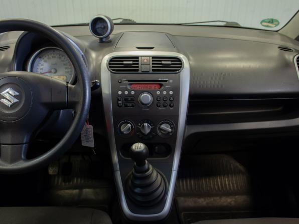 Suzuki Splash I с пробегом 2010 года, цена 650 000 рублей, 105144 км, хэтчбек, Автокод Объявления