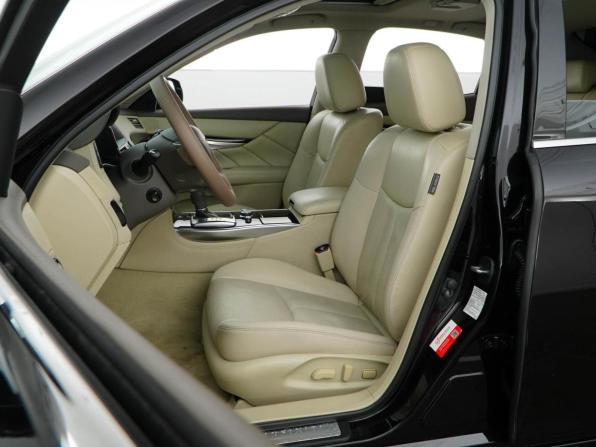 Infiniti Q70 I Рестайлинг с пробегом 2016 года, цена 2 299 050 рублей, 154813 км, седан, Автокод Объявления