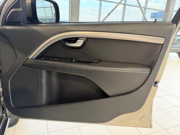 Volvo XC70 II с пробегом 2013 года, цена 1 785 900 рублей, 263855 км, универсал, Автокод Объявления