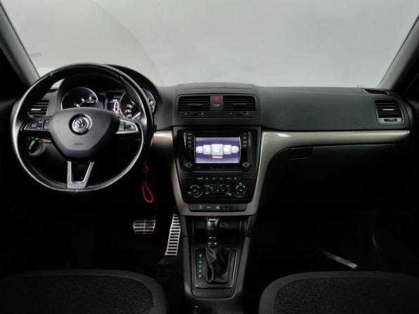 Skoda Yeti I Рестайлинг с пробегом 2015 года, цена 1 300 000 рублей, 159922 км, внедорожник, Автокод Объявления
