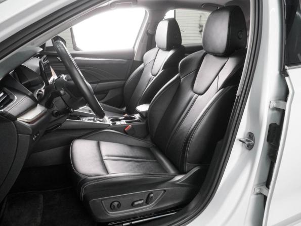 Skoda Octavia IV (A8) с пробегом 2023 года, цена 2 299 000 рублей, 130463 км, лифтбек, Автокод Объявления