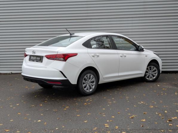 Hyundai Solaris II Рестайлинг с пробегом 2022 года, цена 1 535 000 рублей, 89366 км, седан, Автокод Объявления