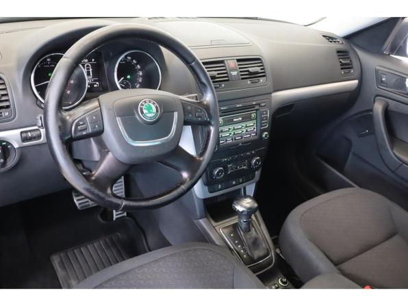 Skoda Yeti I с пробегом 2012 года, цена 967 500 рублей, 155073 км, внедорожник, Автокод Объявления