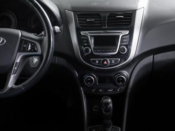 Hyundai Solaris I Рестайлинг с пробегом 2016 года, цена 898 000 рублей, 136322 км, седан, Автокод Объявления