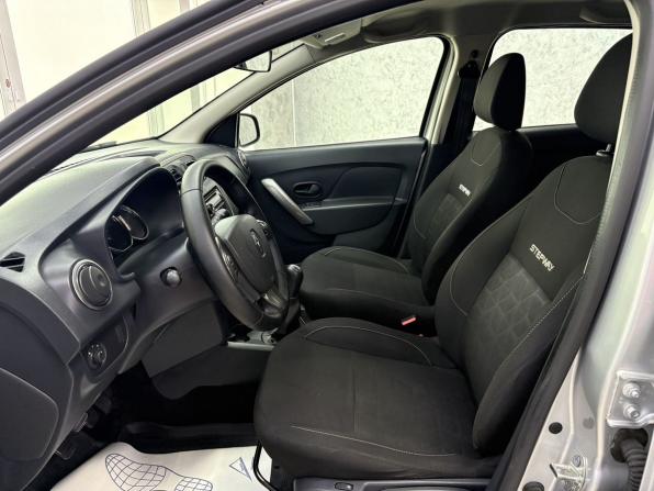 Renault Sandero II с пробегом 2016 года, цена 999 000 рублей, 106481 км, хэтчбек, Автокод Объявления