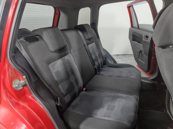 Ford Fusion I Рестайлинг с пробегом 2008 года, цена 299 000 рублей, 277722 км, хэтчбек, Автокод Объявления