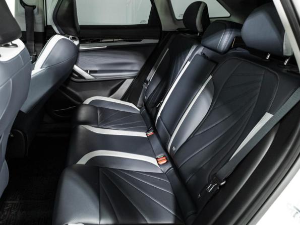 Geely Atlas II с пробегом 2023 года, цена 2 649 700 рублей, 49516 км, внедорожник, Автокод Объявления
