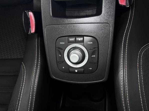 Renault Scenic III Рестайлинг 2 с пробегом 2015 года, цена 1 250 000 рублей, 147544 км, компактвэн, Автокод Объявления