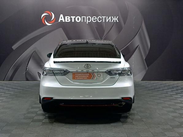 Toyota Camry VIII (XV70) с пробегом 2021 года, цена 2 575 000 рублей, 204341 км, седан, Автокод Объявления