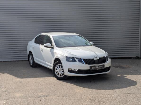 Skoda Octavia III (A7) Рестайлинг с пробегом 2020 года, цена 1 910 000 рублей, 65171 км, лифтбек, Автокод Объявления