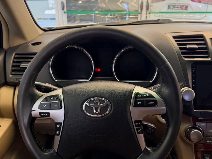 Toyota Highlander II (XU40) Рестайлинг Челябинск  - изображение 14