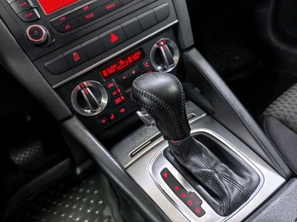 Audi A3 II (8P) Рестайлинг 2 с пробегом 2010 года, цена 822 000 рублей, 193000 км, хэтчбек, Автокод Объявления