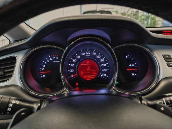 Kia Ceed II с пробегом 2014 года, цена 899 000 рублей, 257612 км, хэтчбек, Автокод Объявления