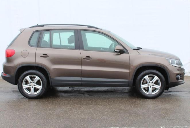 Volkswagen Tiguan I Рестайлинг с пробегом 2014 года, цена 1 370 000 рублей, 190131 км, внедорожник, Автокод Объявления
