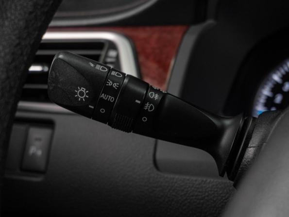 Toyota Camry VII (XV50) с пробегом 2013 года, цена 1 929 000 рублей, 176244 км, седан, Автокод Объявления