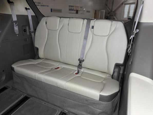 Kia Carnival III с пробегом 2020 года, цена 3 700 000 рублей, 98874 км, минивэн, Автокод Объявления