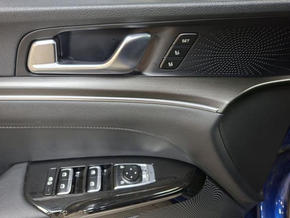 Kia K5 III с пробегом 2021 года, цена 2 449 000 рублей, 107775 км, седан, Автокод Объявления
