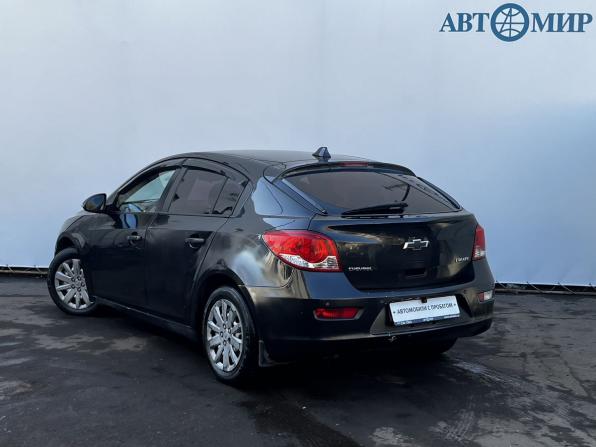 Chevrolet Cruze I Рестайлинг с пробегом 2015 года, цена 730 000 рублей, 166250 км, хэтчбек, Автокод Объявления