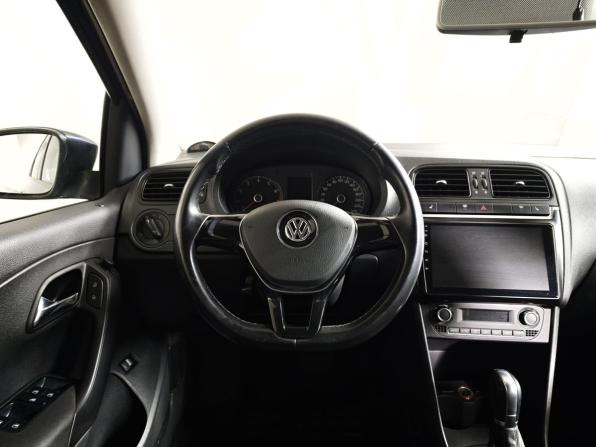 Volkswagen Polo V Рестайлинг с пробегом 2016 года, цена 997 000 рублей, 141816 км, седан, Автокод Объявления
