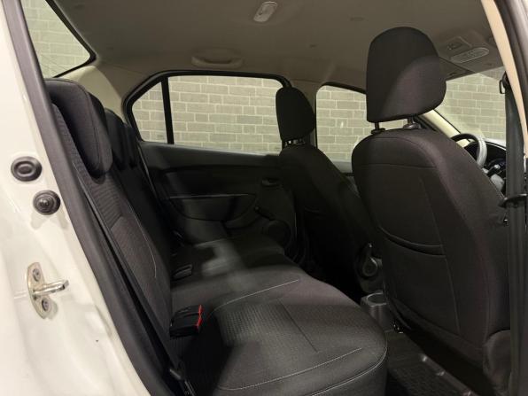 Renault Logan II Рестайлинг с пробегом 2021 года, цена 1 299 000 рублей, 32542 км, седан, Автокод Объявления