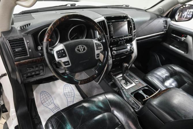 Toyota Land Cruiser 200 Series Рестайлинг 1 с пробегом 2012 года, цена 3 469 000 рублей, 273000 км, внедорожник, Автокод Объявления