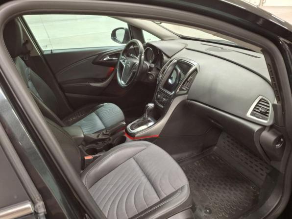 Opel Astra J Рестайлинг с пробегом 2013 года, цена 570 000 рублей, 260531 км, хэтчбек, Автокод Объявления