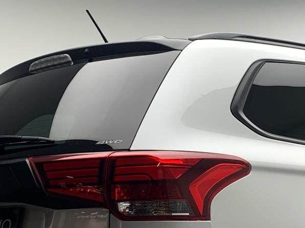 Mitsubishi Outlander III Рестайлинг 2 с пробегом 2016 года, цена 1 649 000 рублей, 117085 км, внедорожник, Автокод Объявления