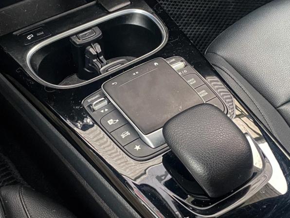 Mercedes-Benz A-Класс IV (W177) с пробегом 2021 года, цена 2 940 000 рублей, 71237 км, хэтчбек, Автокод Объявления