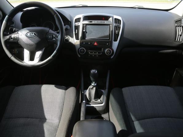 Kia Ceed I Рестайлинг с пробегом 2010 года, цена 668 000 рублей, 226000 км, универсал, Автокод Объявления