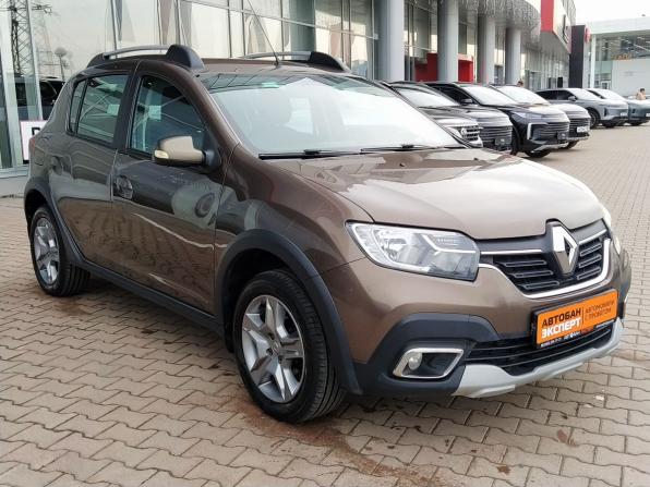 Renault Sandero II Рестайлинг с пробегом 2020 года, цена 1 060 000 рублей, 117501 км, хэтчбек, Автокод Объявления