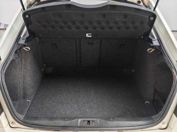 Skoda Octavia II (A5) Рестайлинг с пробегом 2011 года, цена 928 000 рублей, 120000 км, лифтбек, Автокод Объявления