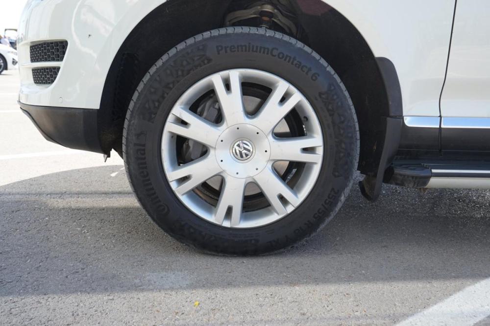 Volkswagen Touareg I Рестайлинг Крым  - изображение 28