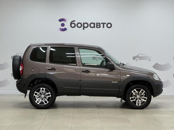 Chevrolet Niva I Рестайлинг с пробегом 2017 года, цена 820 000 рублей, 70835 км, внедорожник, Автокод Объявления