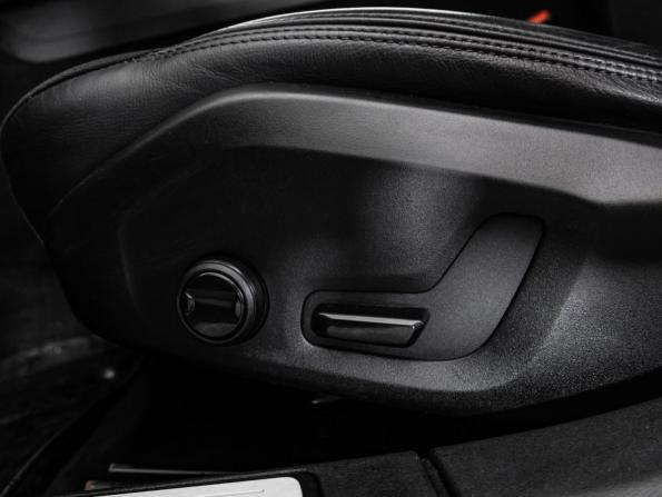 Volvo V60 II с пробегом 2018 года, цена 2 299 000 рублей, 191000 км, универсал, Автокод Объявления