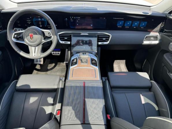 Hongqi E-HS9 с пробегом 2023 года, цена 5 999 000 рублей, 2529 км, внедорожник, Автокод Объявления