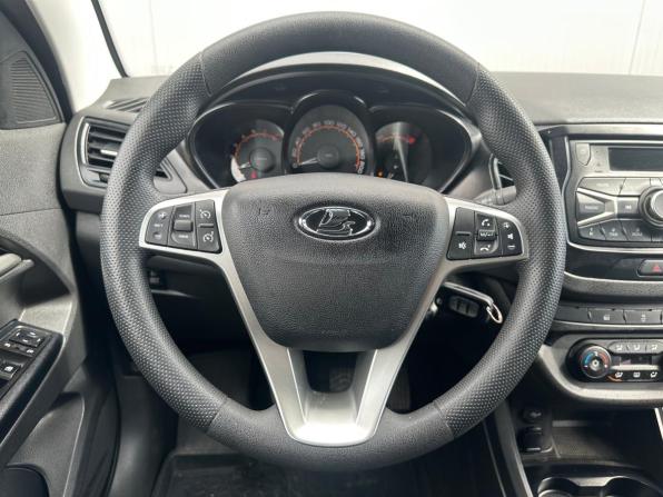 Lada (ВАЗ) Vesta I с пробегом 2019 года, цена 868 000 рублей, 165000 км, седан, Автокод Объявления