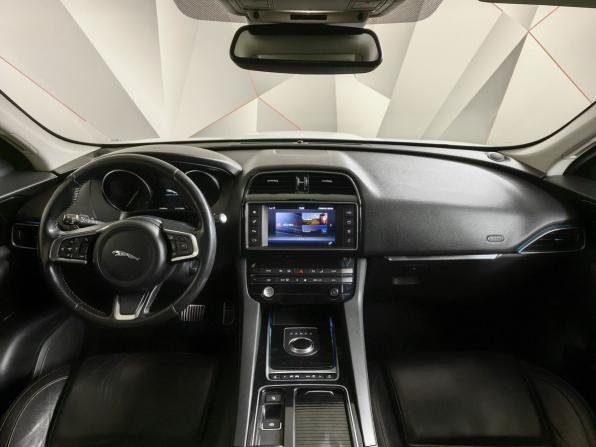 Jaguar F-Pace I с пробегом 2017 года, цена 2 049 000 рублей, 153845 км, внедорожник, Автокод Объявления