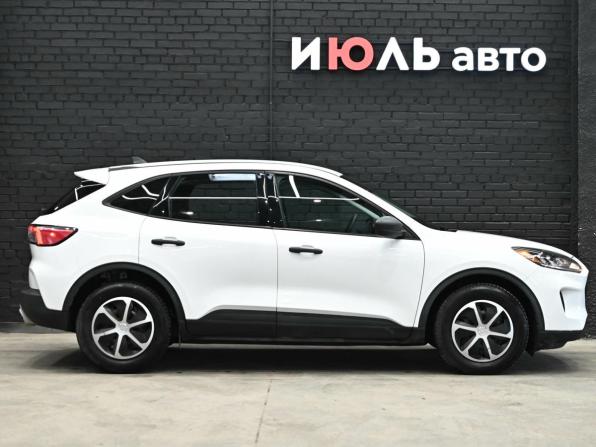 Ford Escape IV с пробегом 2021 года, цена 2 085 000 рублей, 70285 км, внедорожник, Автокод Объявления