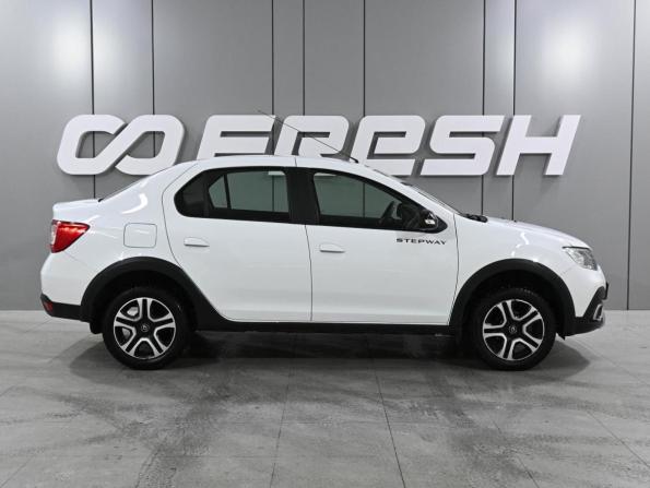 Renault Logan II Рестайлинг с пробегом 2022 года, цена 1 399 000 рублей, 74891 км, седан, Автокод Объявления