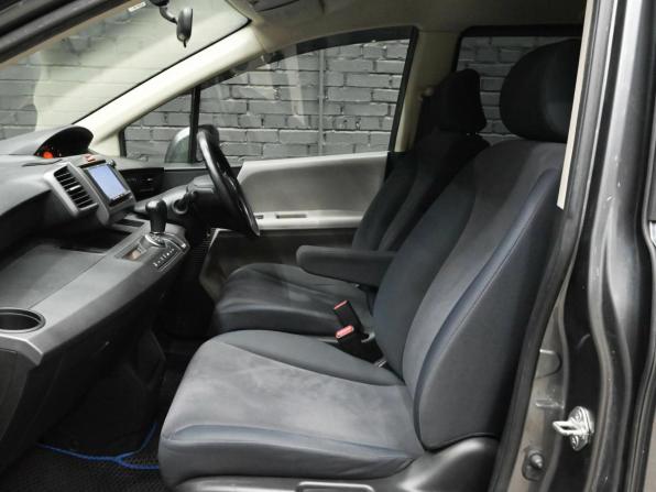 Honda Freed I с пробегом 2010 года, цена 1 000 000 рублей, 102951 км, компактвэн, Автокод Объявления