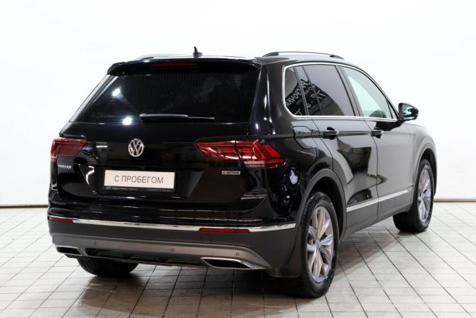 Volkswagen Tiguan II с пробегом 2018 года, цена 2 999 000 рублей, 126882 км, внедорожник, Автокод Объявления