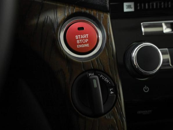 Toyota Land Cruiser 200 Series Рестайлинг 1 с пробегом 2014 года, цена 2 749 000 рублей, 579639 км, внедорожник, Автокод Объявления